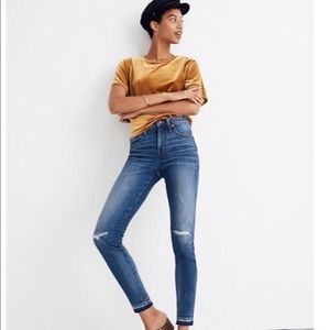Madewell 9” High Rise Skinny Distressed